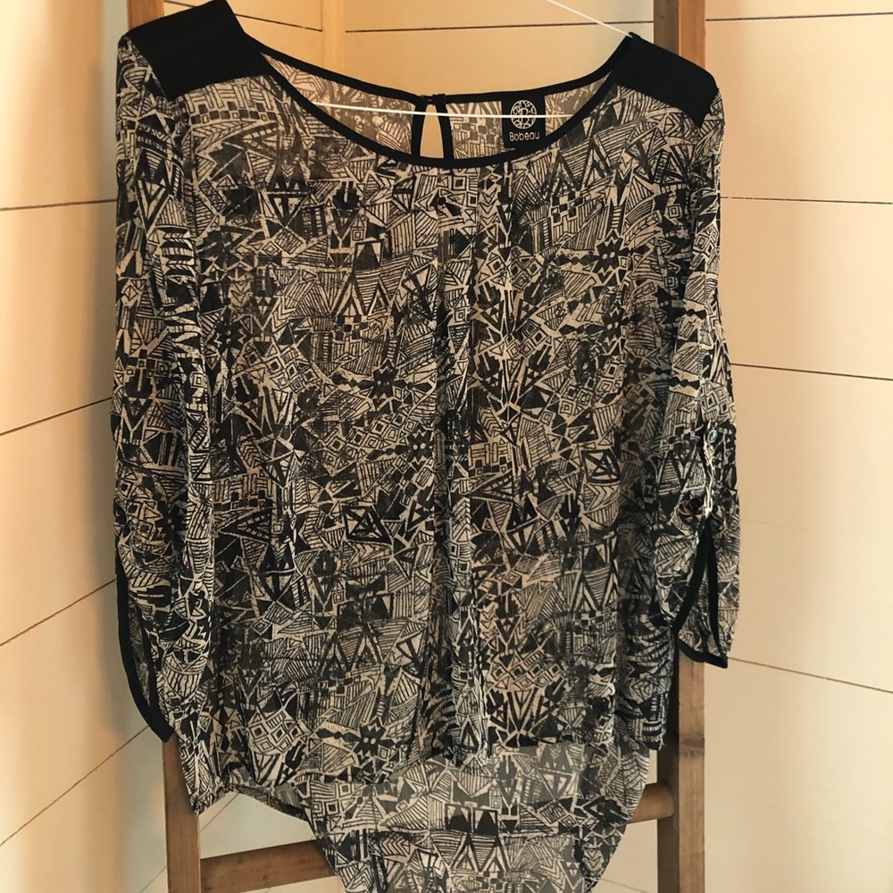 Bobeau flowy top